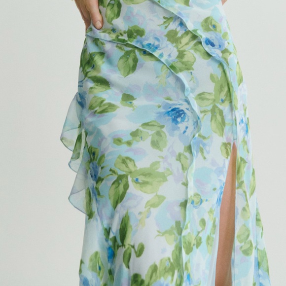 MANGO RUFFLED FLORAL DRESS - Picture 8 of 11